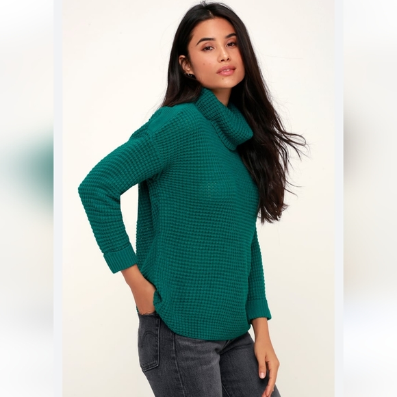 NWOT JACK By BB Dakota Catchin' Feelings Cowl Neck Sweater in Teal Sz.M - Picture 2 of 9